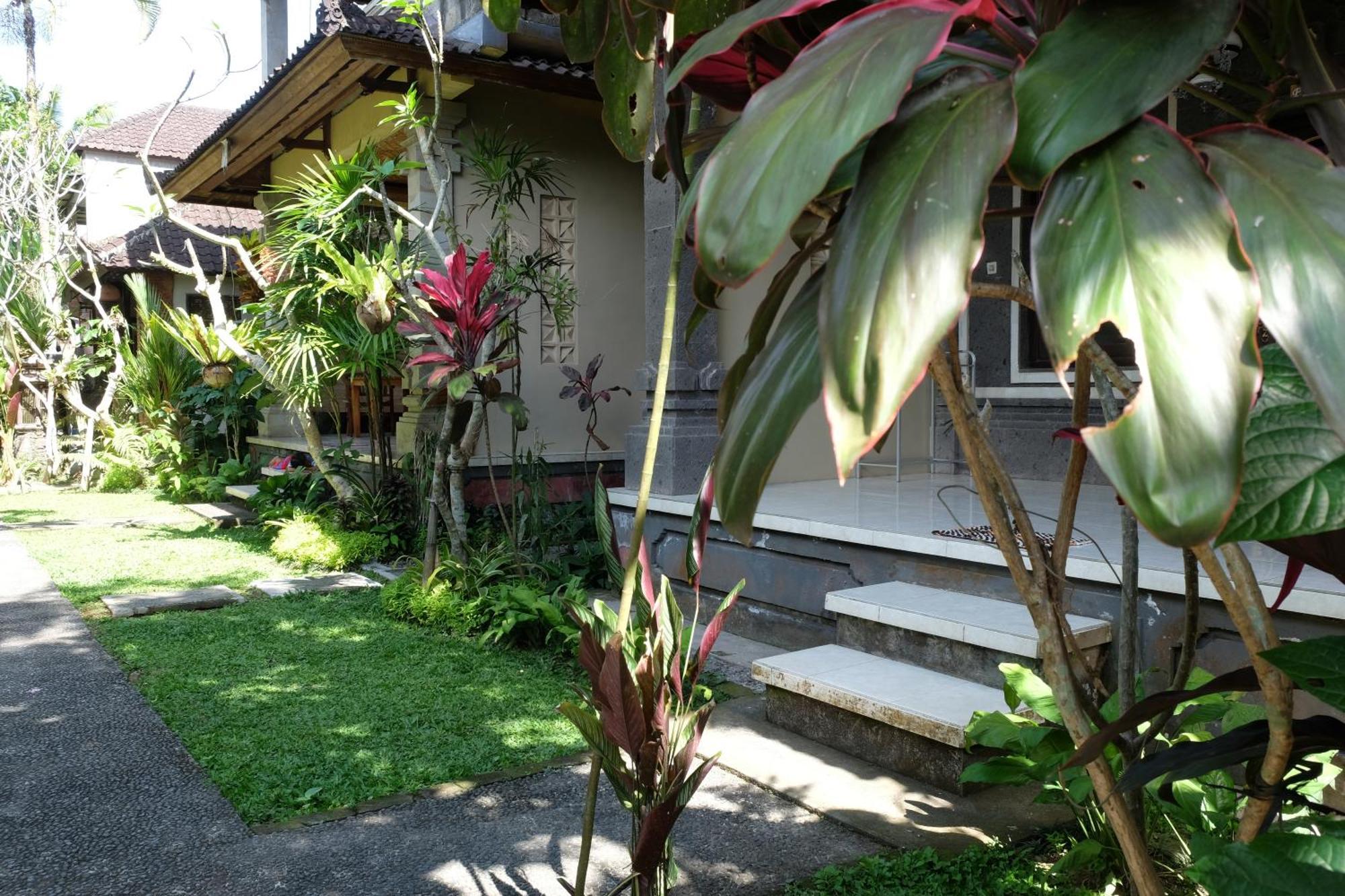 Suastika Guest House Ubud Exteriör bild