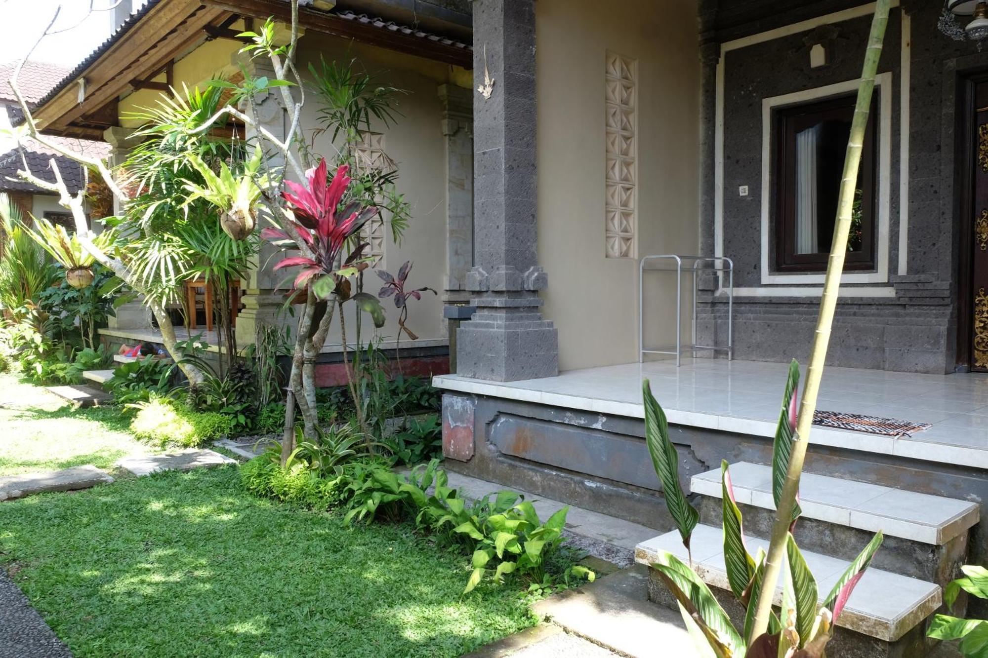 Suastika Guest House Ubud Exteriör bild