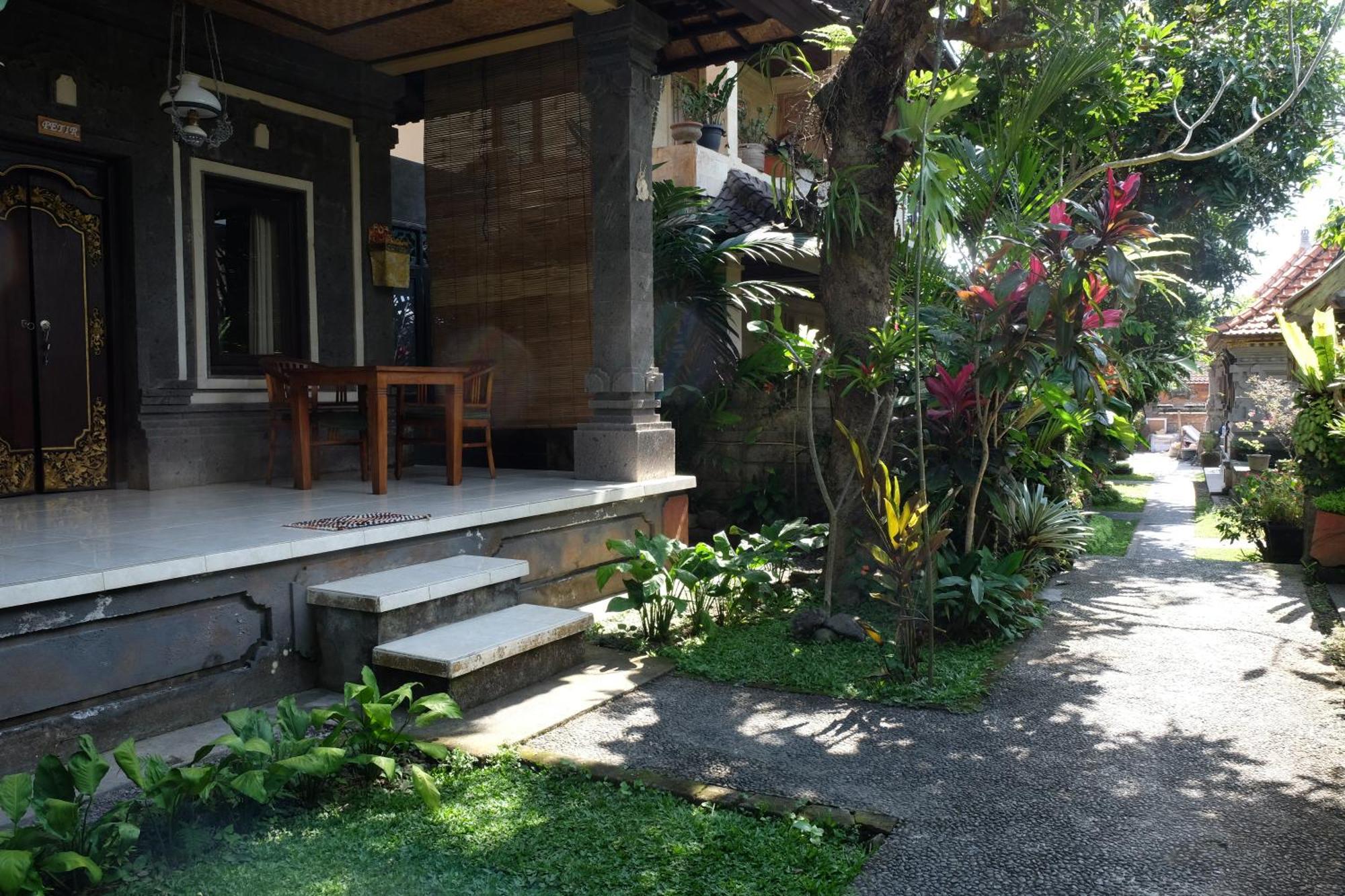 Suastika Guest House Ubud Exteriör bild